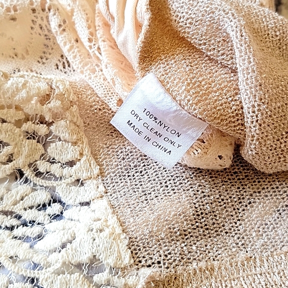 Hagel Knitted lace blouse size S Flared to the bottom - Picture 12 of 12